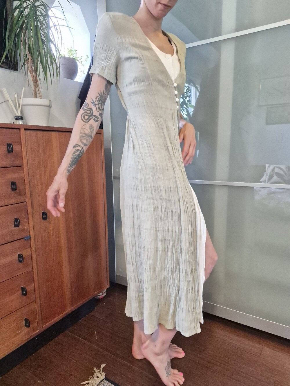 Vintage Sage Green Button-Front Maxi Dress - Picture 4 of 7